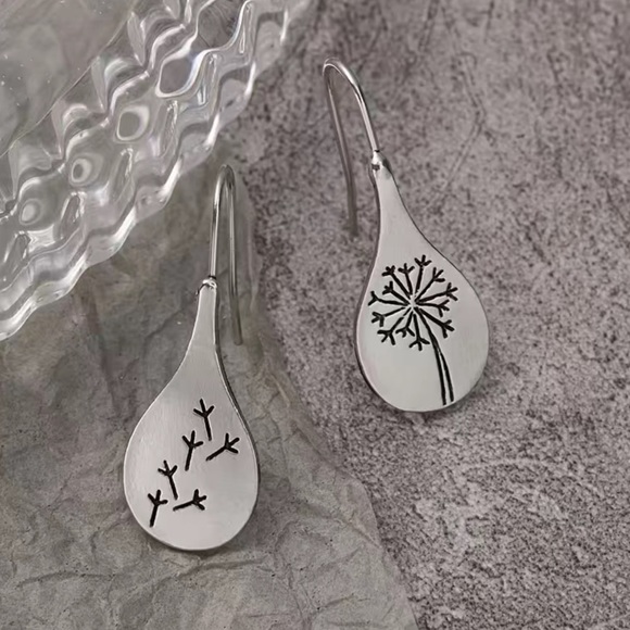 Dandelion earrings - Picture 3 of 8